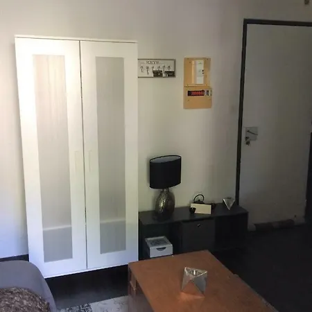 Studio Accueillant Et Moderne A *